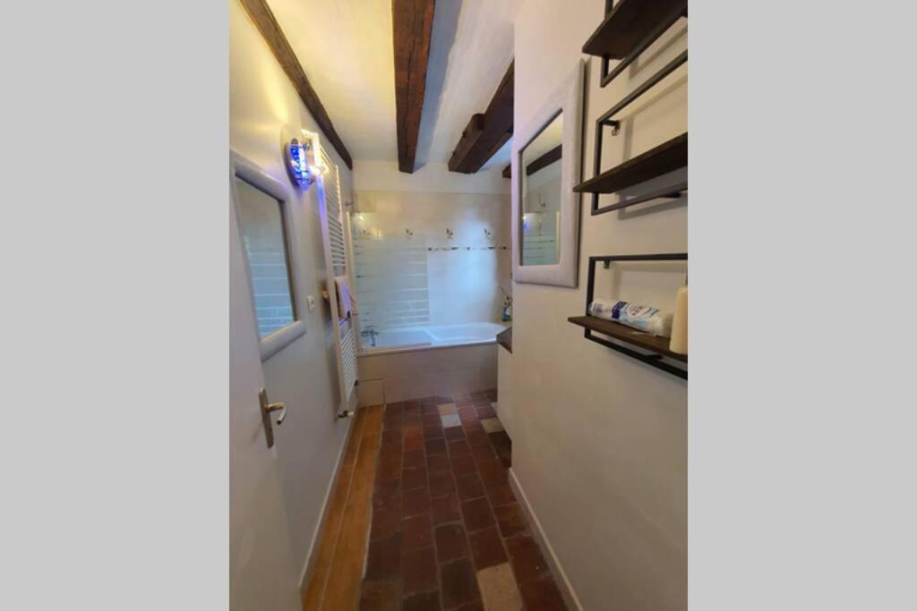 MAISON GÎTE ENTIER EN HYPER HYPER CENTRE AUX COEUR DES HALLES de TOURS de 2 à 7 PERSONNES Exterior foto