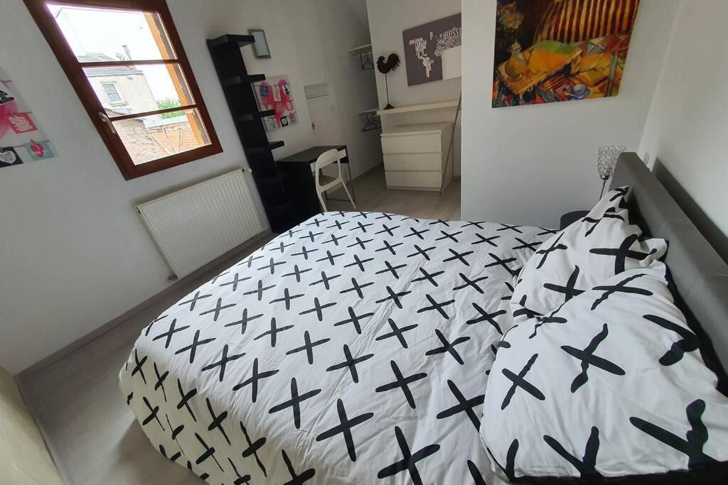 MAISON GÎTE ENTIER EN HYPER HYPER CENTRE AUX COEUR DES HALLES de TOURS de 2 à 7 PERSONNES Exterior foto