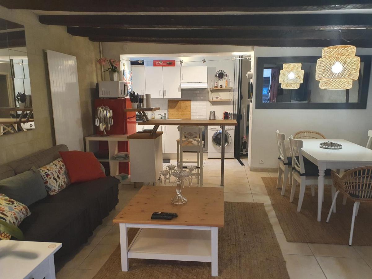 MAISON GÎTE ENTIER EN HYPER HYPER CENTRE AUX COEUR DES HALLES de TOURS de 2 à 7 PERSONNES Exterior foto